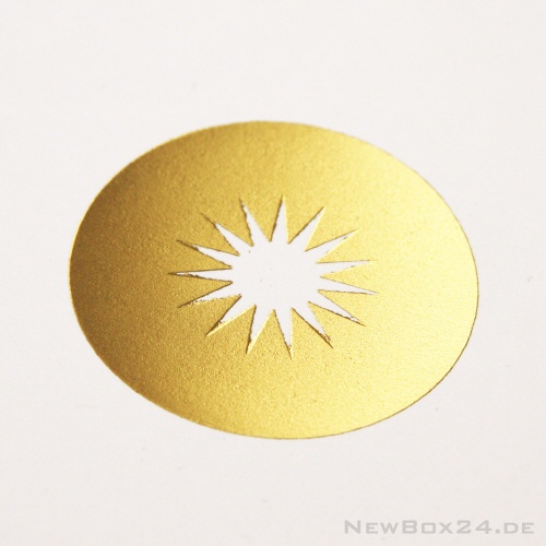 Goldpr&auml;gung auf Karton perlwei&szlig;