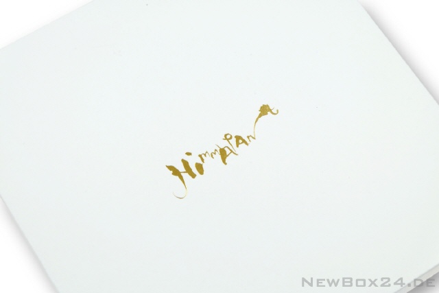 Goldpr&auml;gung auf perlwei&szlig;em Karton